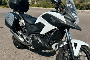 Honda NC 750X FULL OPTIONAL