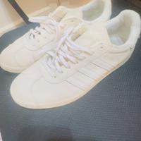 Scarpe taglia 44 come nuove