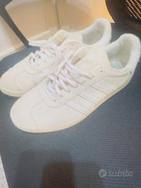 Scarpe taglia 44 come nuove