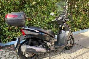 Kymco People GTi 200