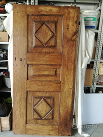 Porte antiche classiche e rustiche