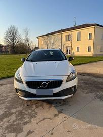 Volvo V40 Cross Country D2 2017