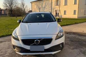 Volvo V40 Cross Country D2 2017