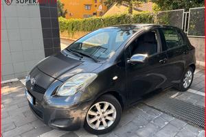 Toyota Yaris 1.4 5 porte Sol