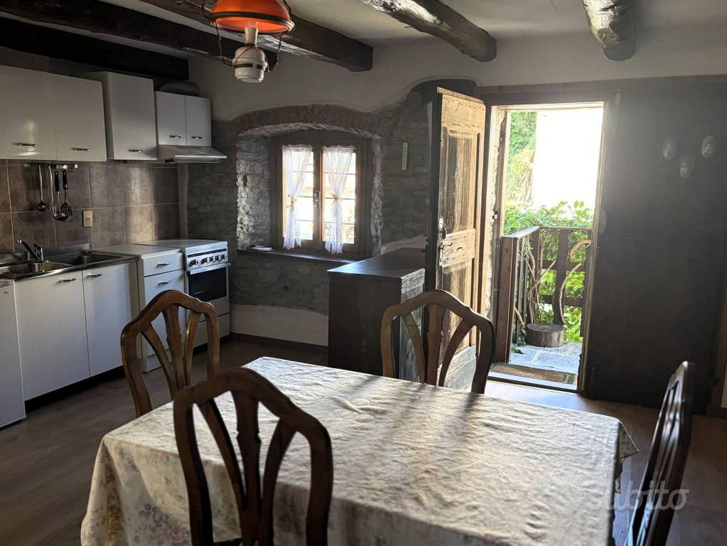 Rustico / Casale di 69 m² con 2 locali a Savogna - Altro