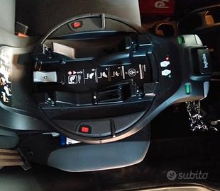 ovetto  Inglesina Aptica Darwin Infant con base