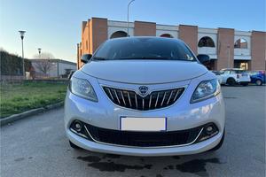 Lancia Y versione Gold Mild hybrid