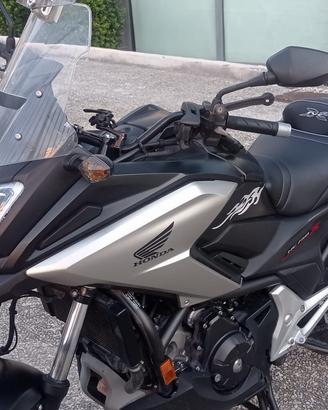 HONDA NC750 X DCT