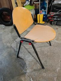 5 sedie con seduta in legno 