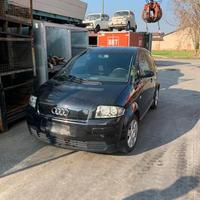 Ricambi Audi A2 del 2003 - Veicolo per ricambi
