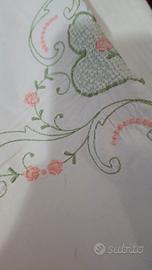 Lenzuola matrimoniali ricamate