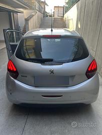 Peugeot 2017 150.000 km diesel