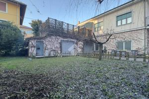 CASA SEMINDIPENDENTE A NOVI LIGURE