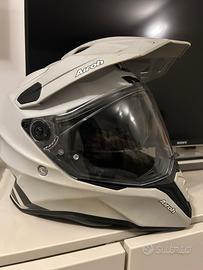 Casco airoh commander