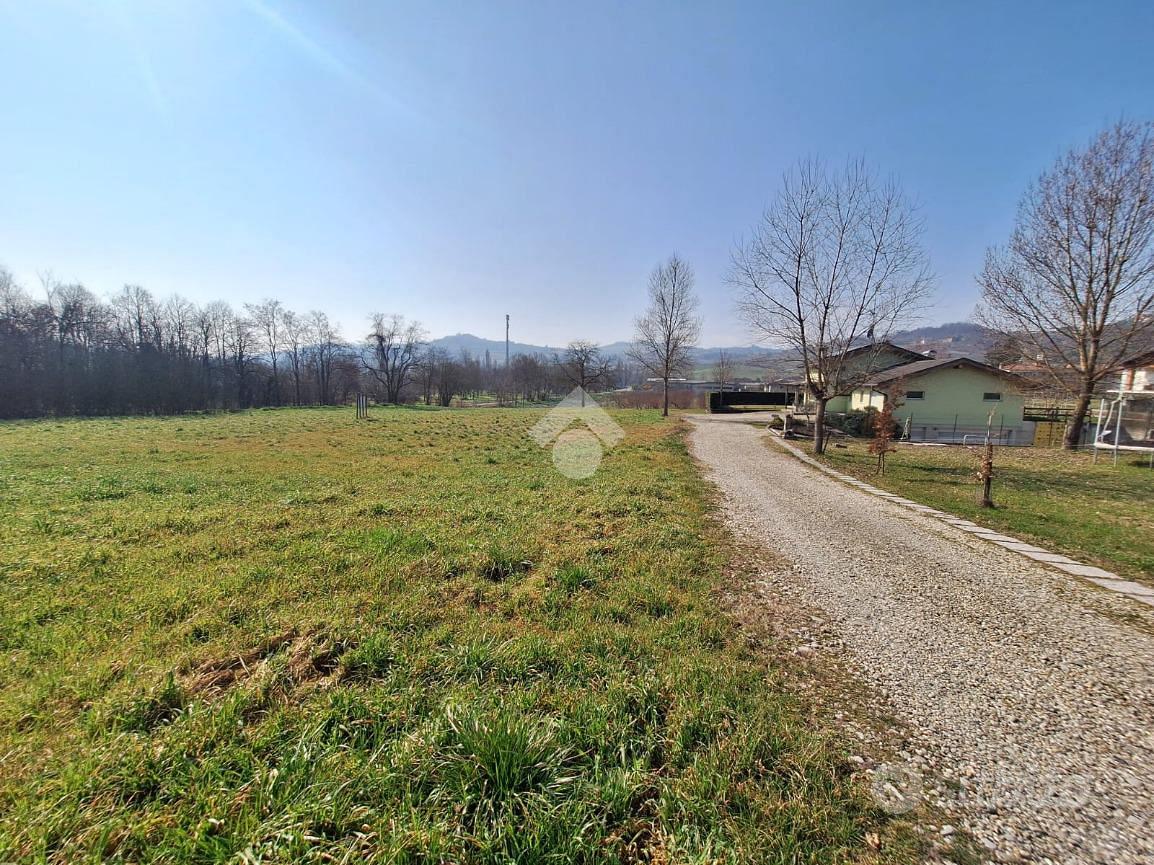 TER. RESIDENZIALE A VOLPEDO - Vista 4
