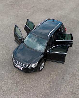 Volkswagen Tiguan 2.0 TDI DPF 4MOTION DSG Sport & 