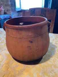 Antica pentola ceramica Sarda