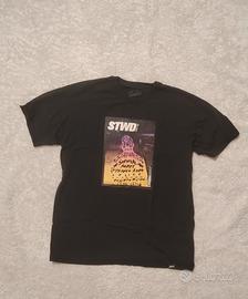 Pull&Bear T-Shirt con Stampa Frontale – Taglia M