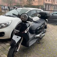 Aprilia Scarabeo 300