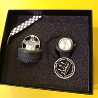 orologio e portacarte