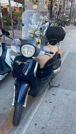 Scarabeo 200