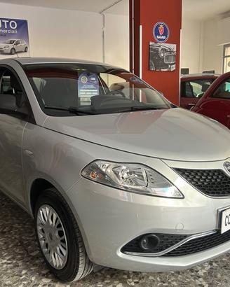 Lancia Ypsilon 0.9 B/M TwinAir Ecochic