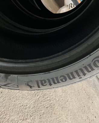 GOMME 245 / 45 / 19