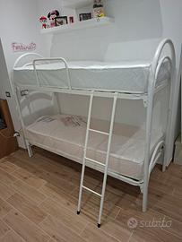 LETTO A CASTELLO BIANCO CON 2 MATERASSI H22