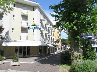 Luminoso trilocale in zona terme