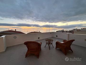 Casa fronte mare donnalucata