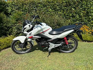 Honda cb125f 2016