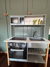 Cucina  giocattolo