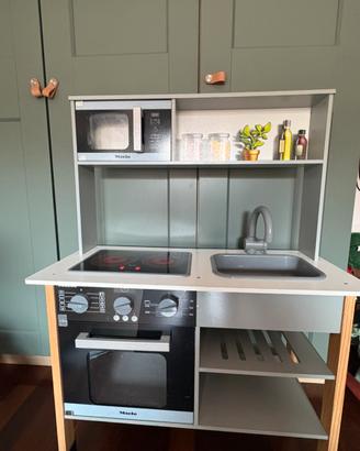 Cucina  giocattolo