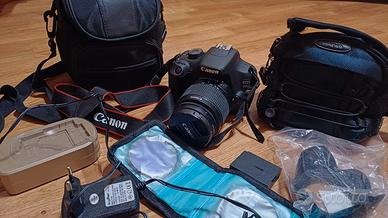 fotocamera reflex canon 1200D