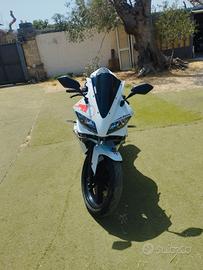 Yamaha yzf r 125