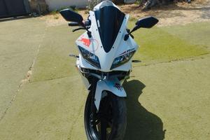 Yamaha yzf r 125