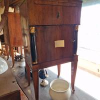 coppia comodini impero 