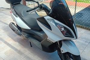 Kymco Downtown200