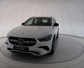 Mercedes-Benz GLA GLA-H247 2023 180 d Progres...