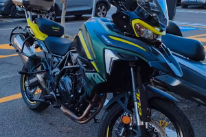 Benelli TRK 702 X