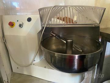 Impastatrice a forcella modello F30
