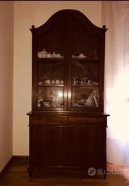 Credenza in legno di noce