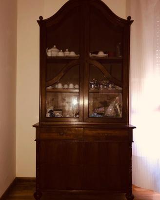 Credenza in legno di noce