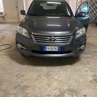 Toyota RAV4 2.2 diesel 2011