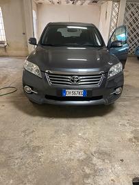 Toyota RAV4 2.2 diesel 2011