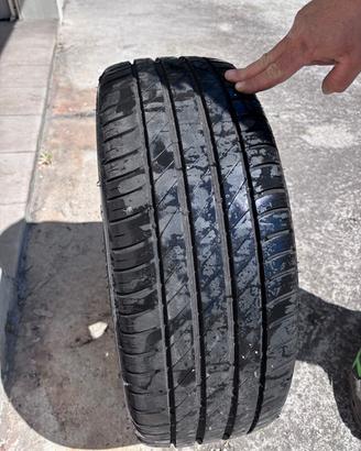 4 cerchi con le gomme 