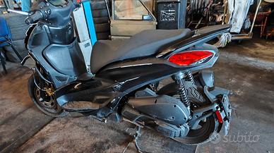 Piaggio Beverly 300