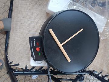 crepiera elettrica con stendi pastella. NUOVA