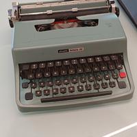 macchina da scrivere Olivetti lettera 32