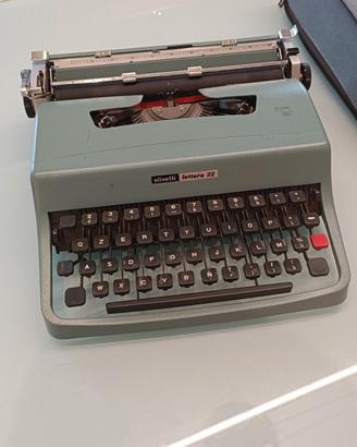 macchina da scrivere Olivetti lettera 32